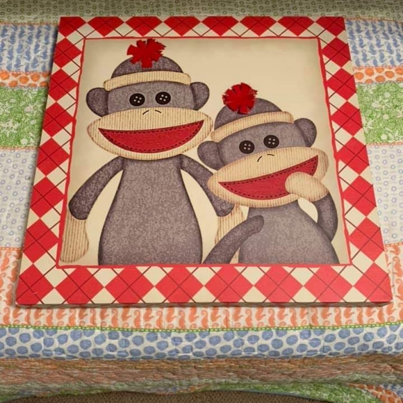 Sock monkey decor - Picture 6 of 8